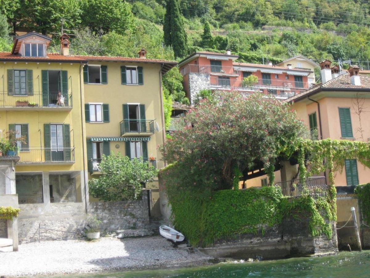 Casa In Riva Al Lago Varenna Exterior photo
