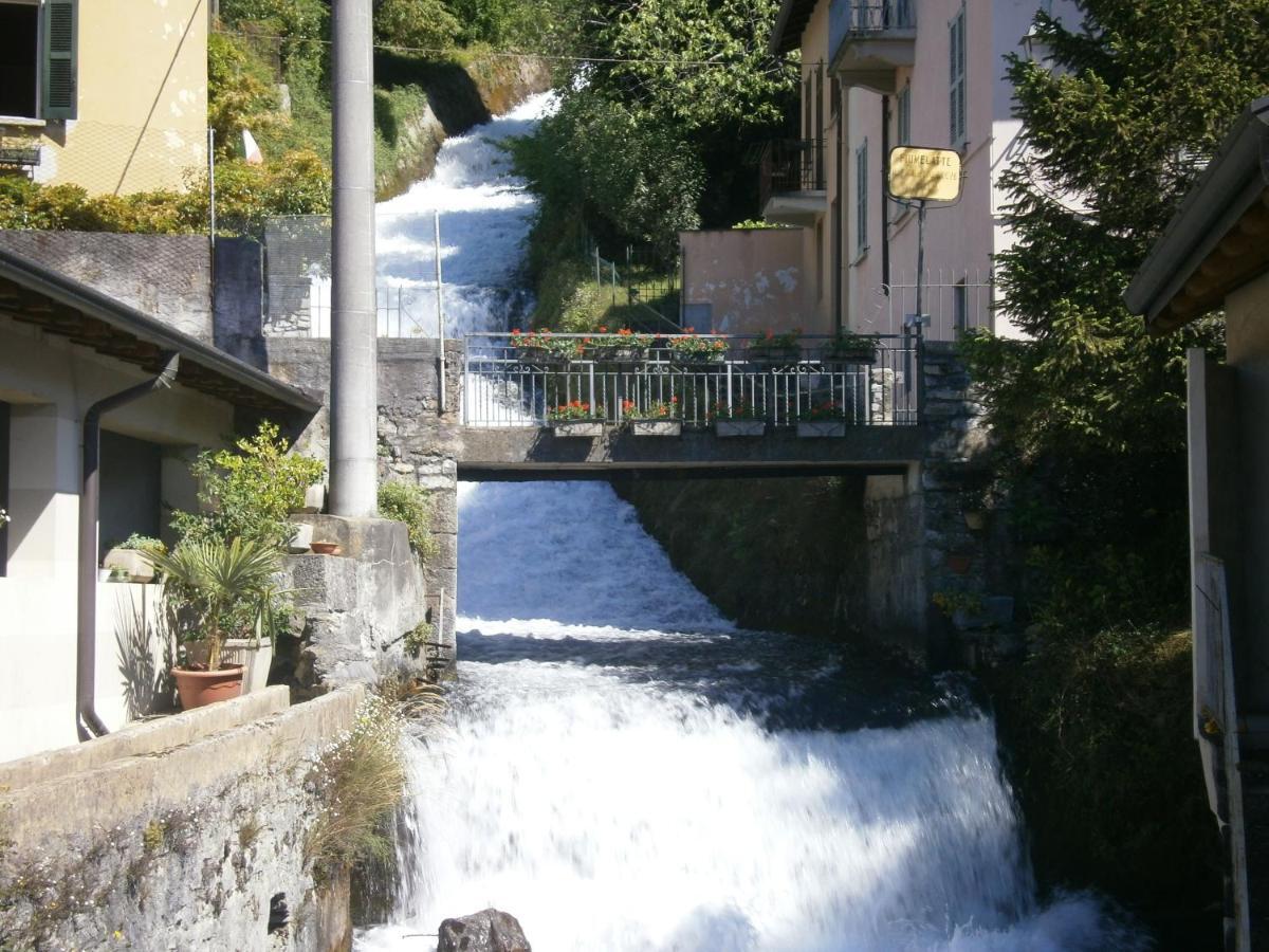 Casa In Riva Al Lago Varenna Exterior photo